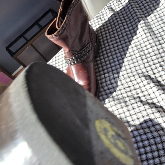 FRYE Veronica Boots - Picture 7 of 16